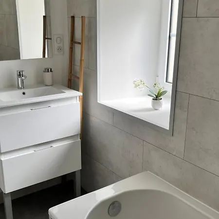 Holiday home Grande Maison Renovee Avec Piscine Privee Et Parc, Ideale Pour En Famille En Dordogne - Fr-1-616-216 Savignac-les-Eglises